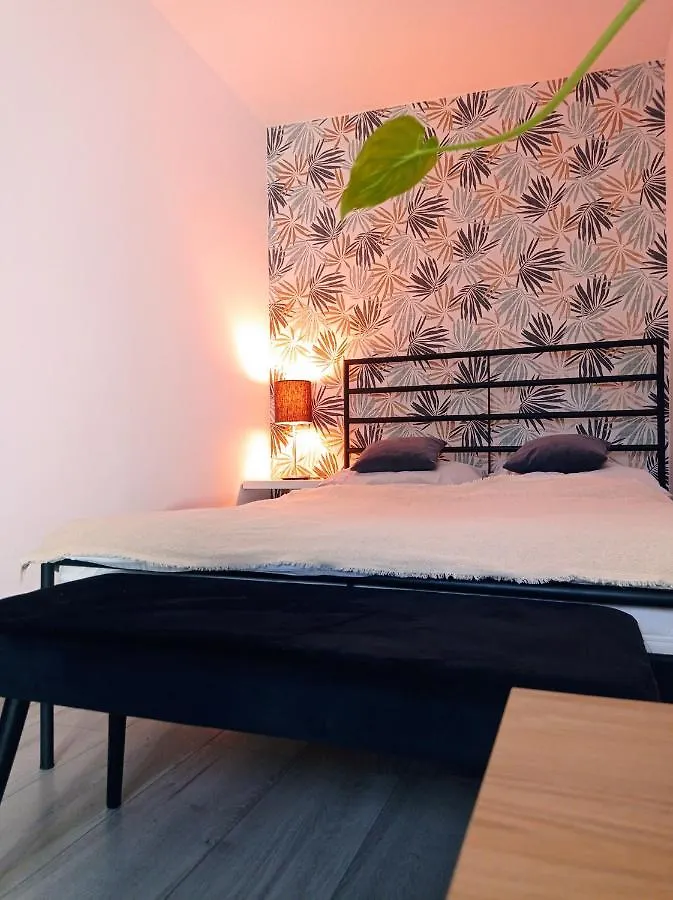 Apartament Rodzinny Domino - Plaza Jelitkowo - Ergo Arena - Azw Danzica 0*,